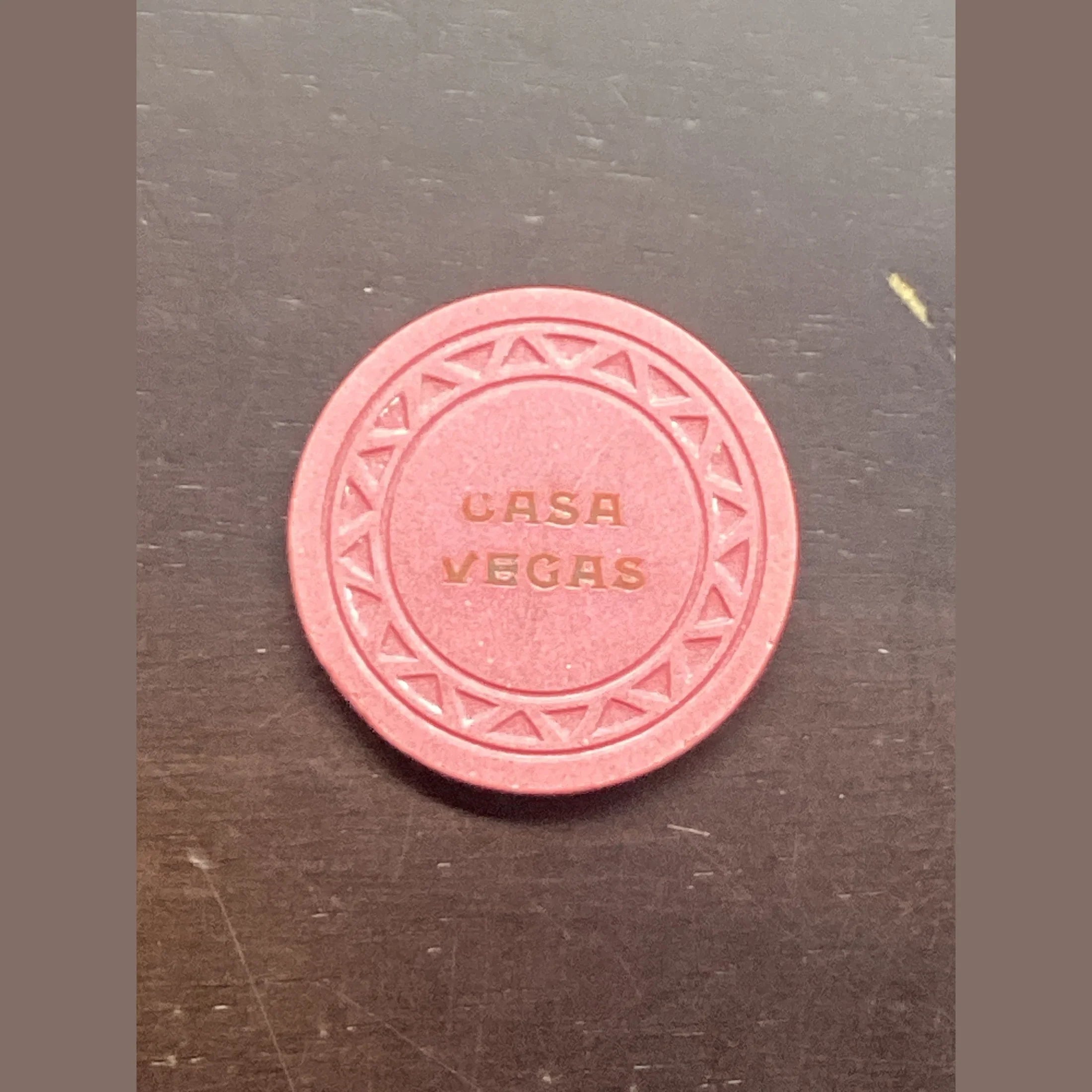 $5 1945 1ST EDITION GAMING CHIP FROM THE CASA VEGAS CASINO IN LAS VEGAS