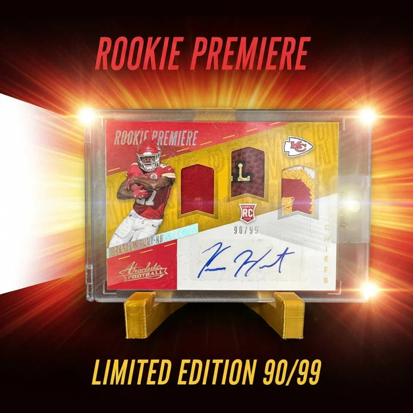 2017 Kareem Hunt Panini Absolute Rookie Premiere Auto Patch Gold RC /99