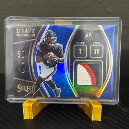 2021 Panini Select Draft Selections #DS-JFI Justin Fields Blue/35 Patch RC Au