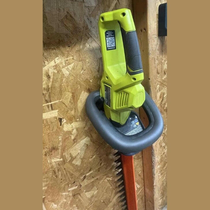 3D Printed Wall Mount for Ryobi 40 v Hedge Trimmer