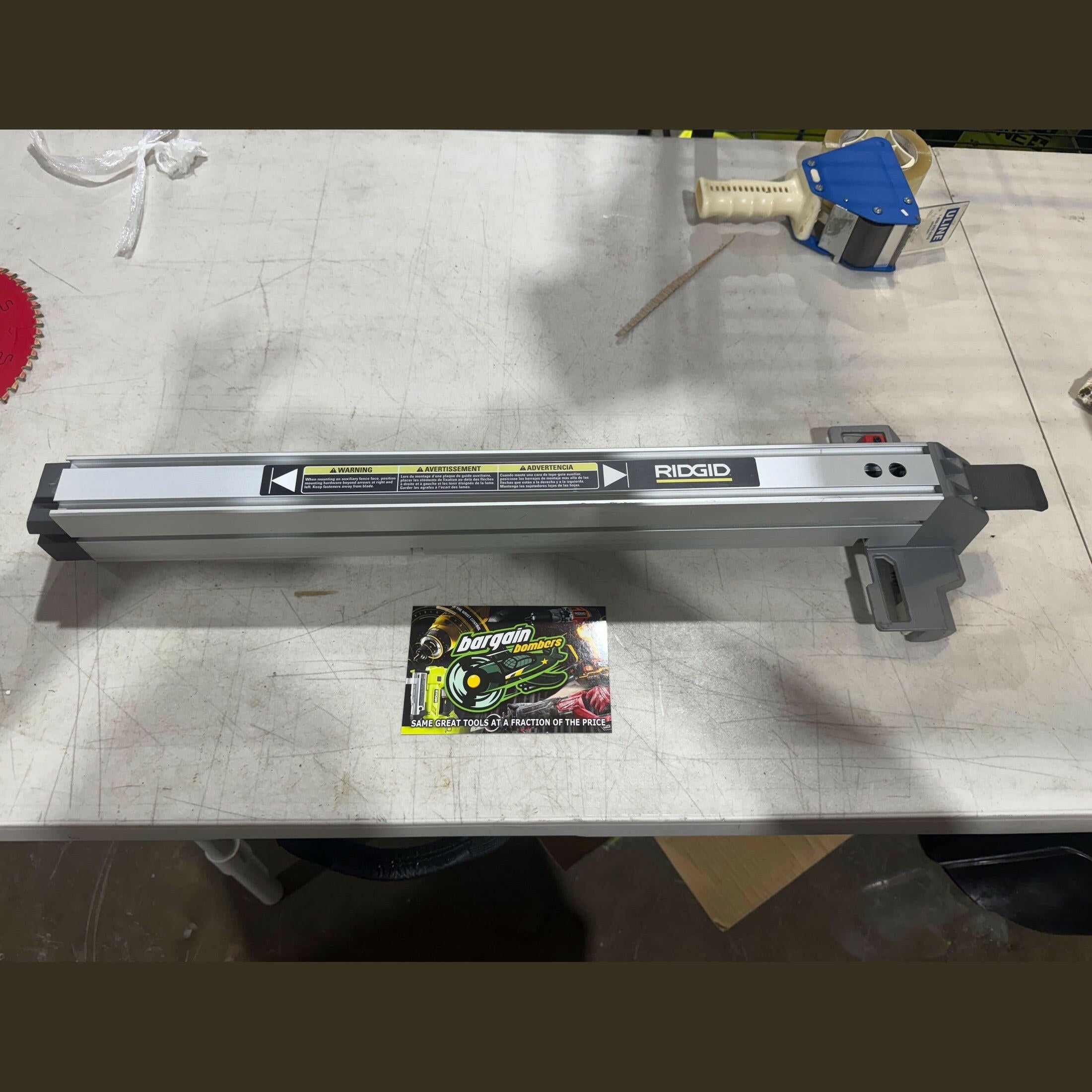 RIDGID 15 Amp 10 In. Portable Corded Pro Jobsite Table FANCE ONLY OPEN BOX.
