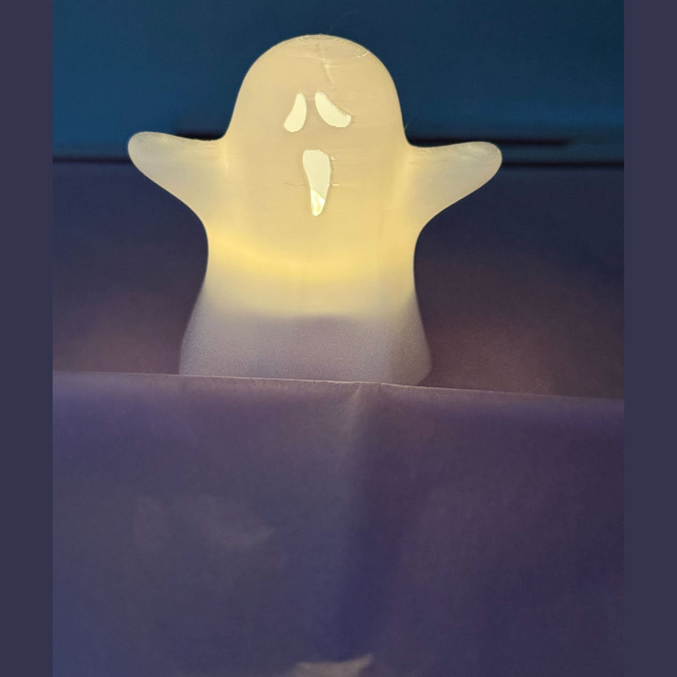 3D Printed Spooky Ghost with Tealight