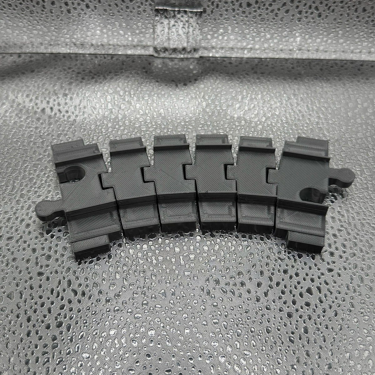 3D Printed Easy Turn Train Tracks- Keep on chuggin' !.
