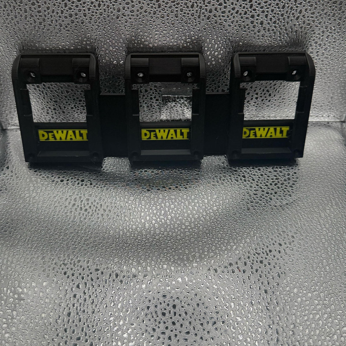 3D Printed Dewalt Battery Holder - No more scattered batteries!.