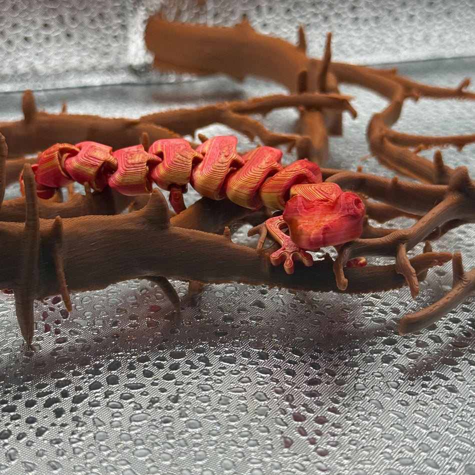 3D Printed Articulated Adult Print-A-Pal Gecko - Just gecko with the flow!.