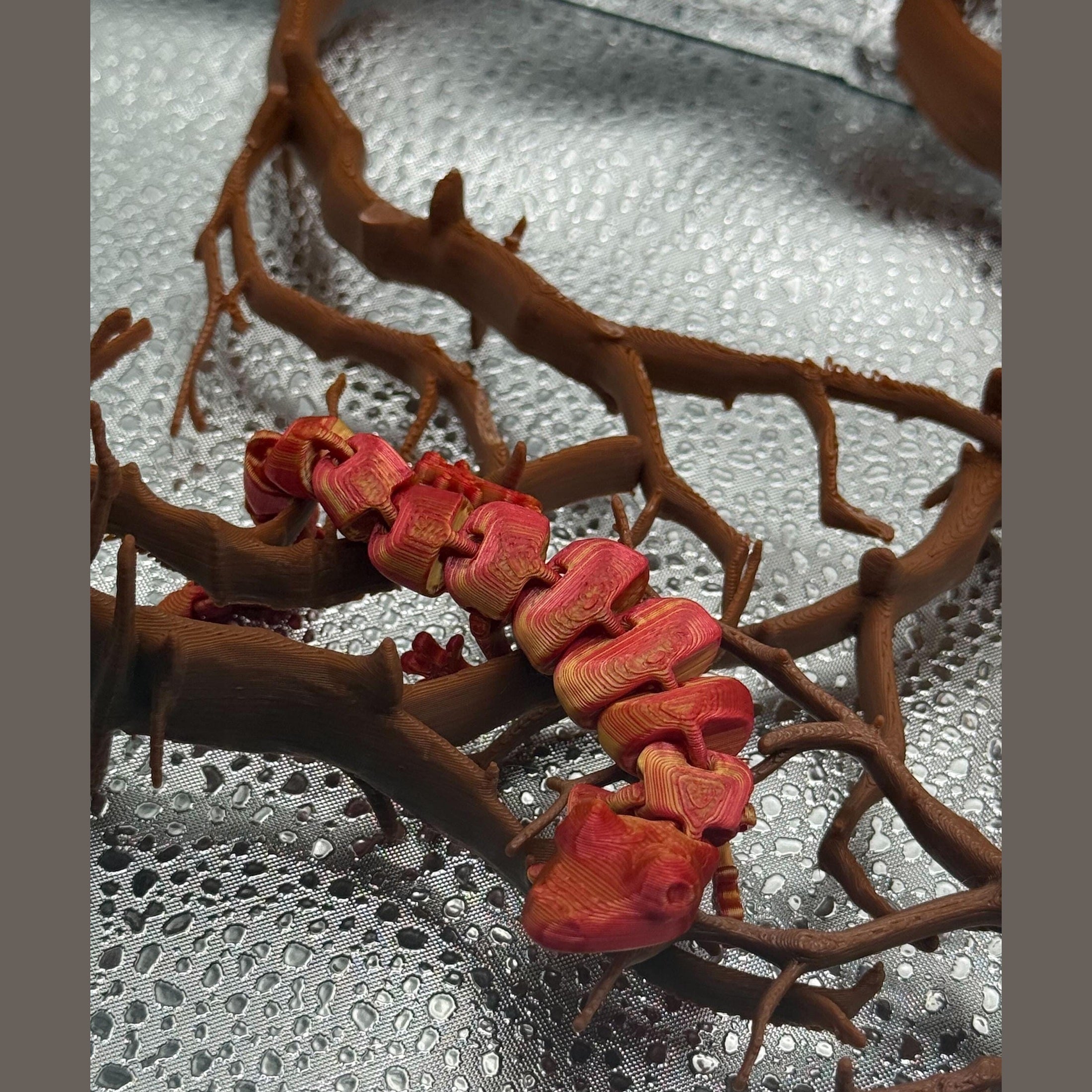 3D Printed Articulated Adult Print-A-Pal Gecko - Just gecko with the flow!.