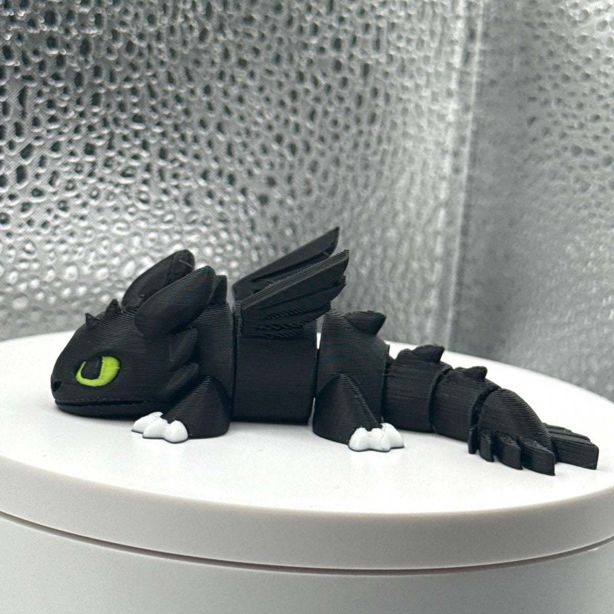 3D Printed Articulated Dragon With Wings.
