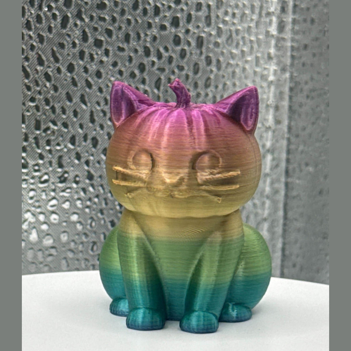 3D Printed Gradient Pumpkin Cat.