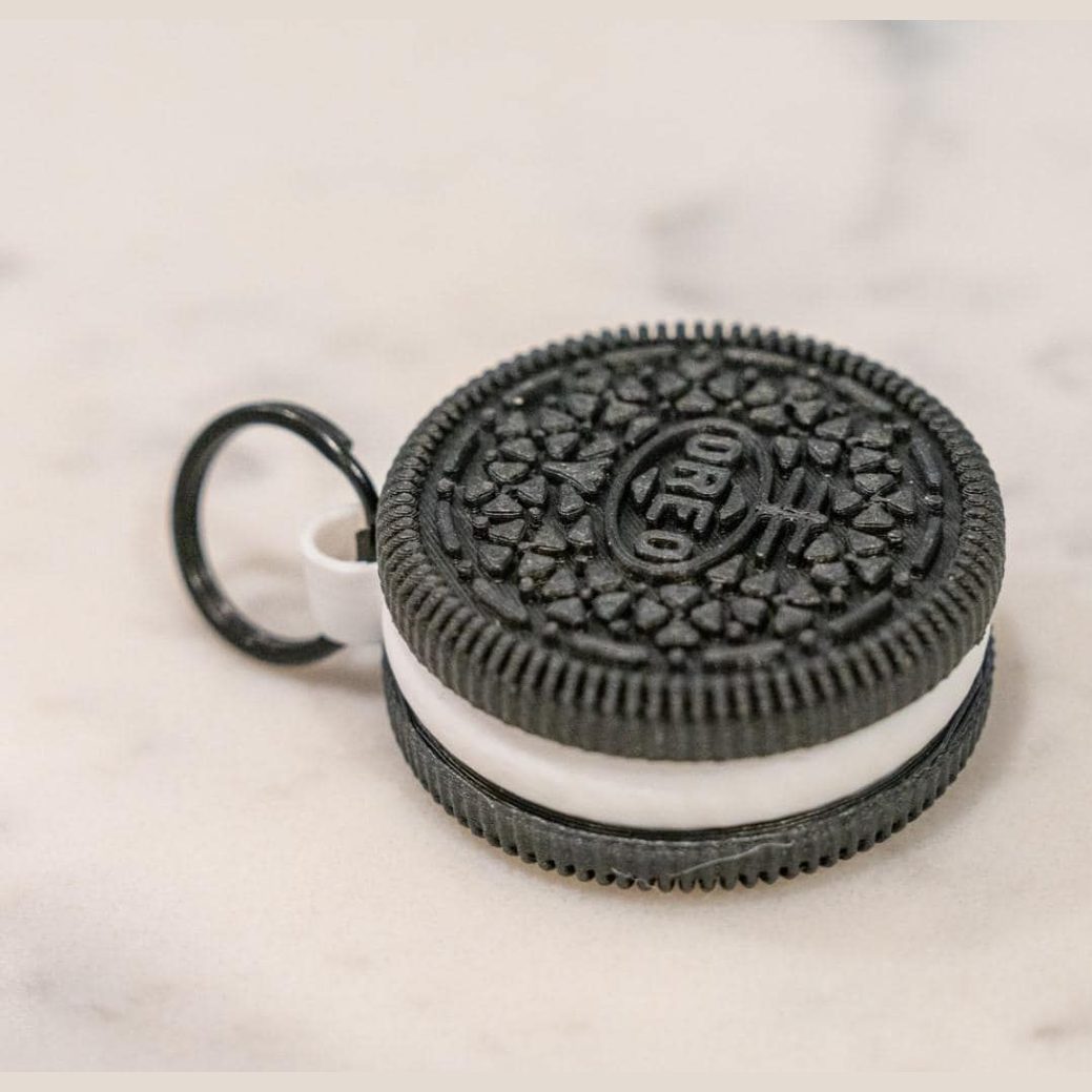 3D Printed Oreo Air Tag Case.