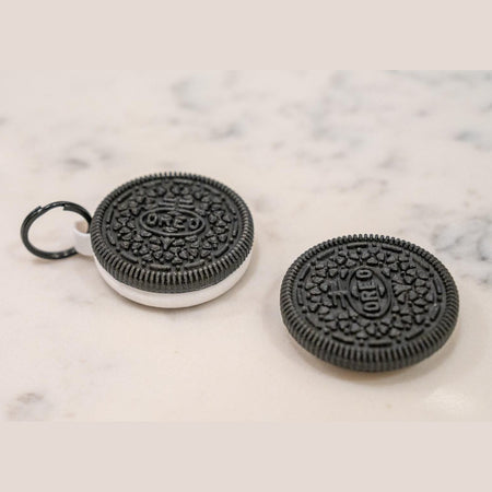 3D Printed Oreo Air Tag Case.