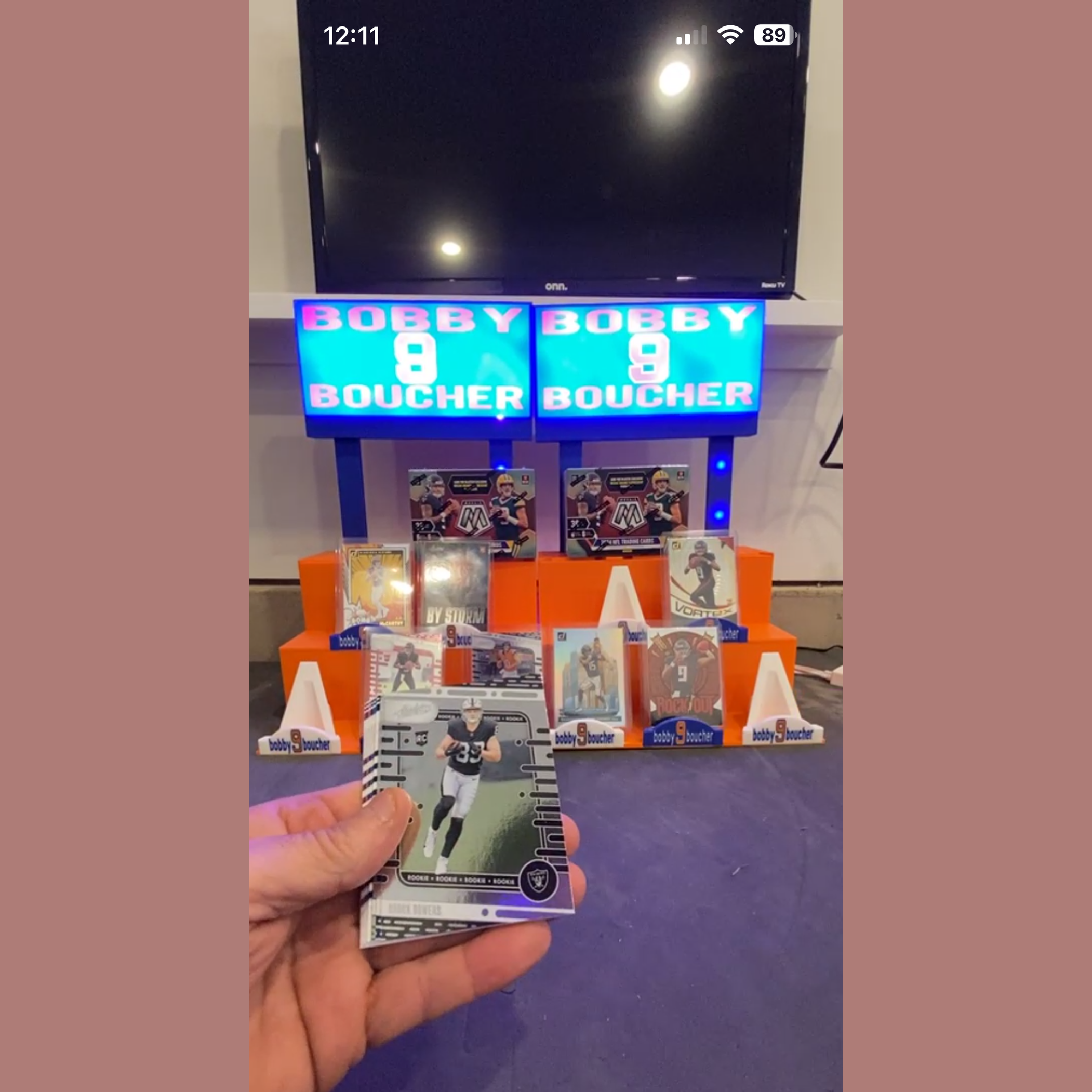 3D Printed Bleacher Multi-Card Display.