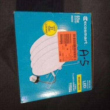Ecosmart 6 in. Matte- Bright White LED Recessed Baffle Trim (4-Pack) NEW LOT 2115.