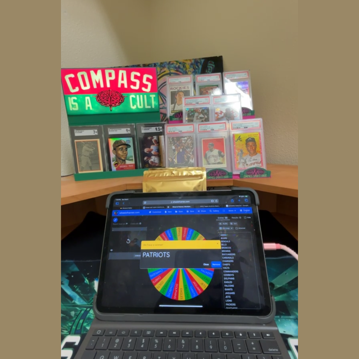3D Printed Stadium Card Display System.