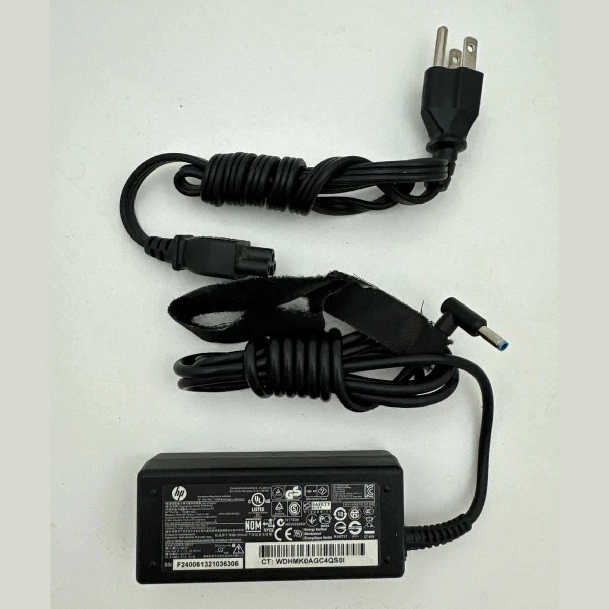 USED Genuine HP 65W AC/DC Adapter Power Supply 19.5V 3.33A PPP009C 709985-002 W/ Cord