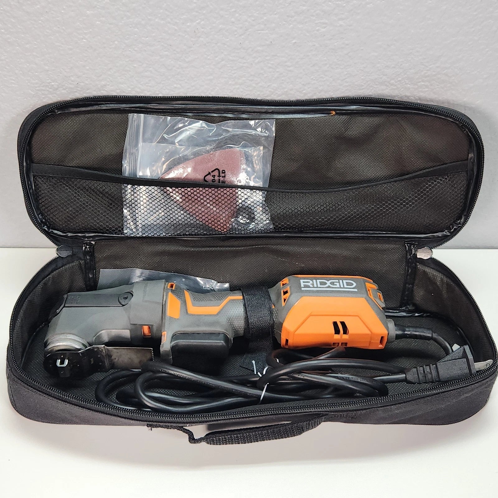 Ridgid USED 4 Amp Oscillating Multi-Tool, Bag, Accessories R28700