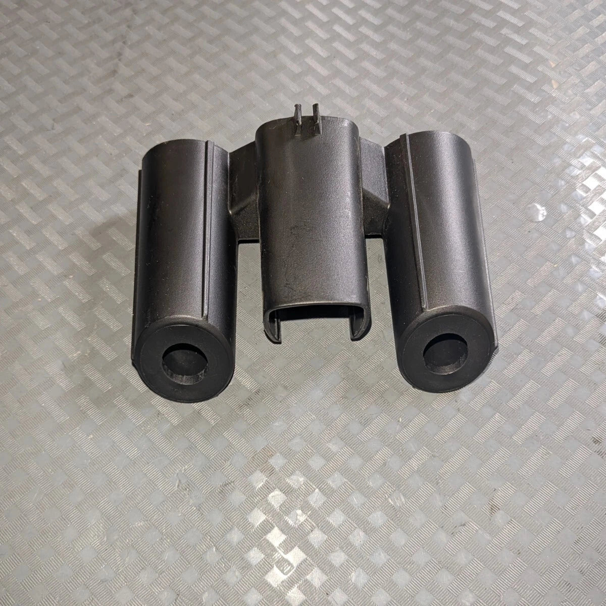 Ryobi Vacuum Replacement Parts Wall Mount - PCL720, PBLSV716, PBLSV717, & PCL704 USED